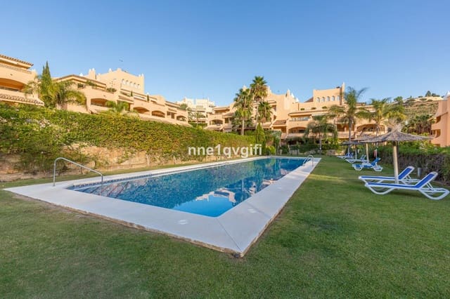 Apartamento de 3 habitaciones en El Rosario, Marbella en venta con piscina garaje - 785.000 € (Ref: 10122223)