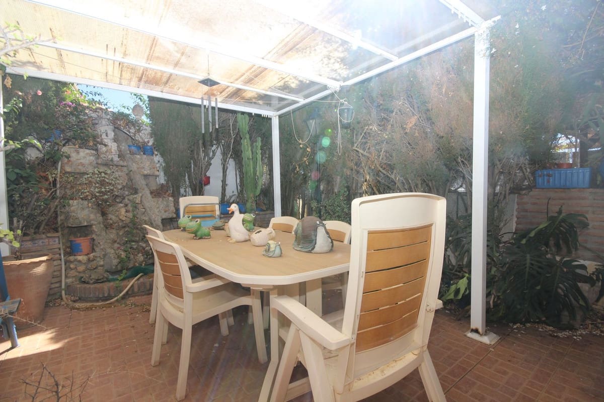 4 soverom Villa til salgs i Marbella med garasje - € 495 000 (Ref: 10122225)