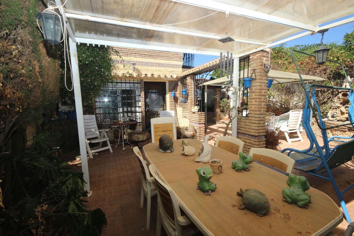 4 soverom Villa til salgs i Marbella med garasje - € 495 000 (Ref: 10122225)