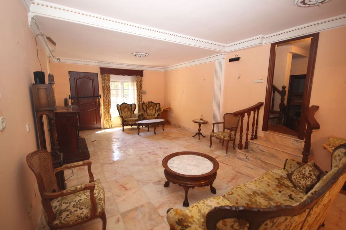 4 soverom Villa til salgs i Marbella med garasje - € 495 000 (Ref: 10122225)