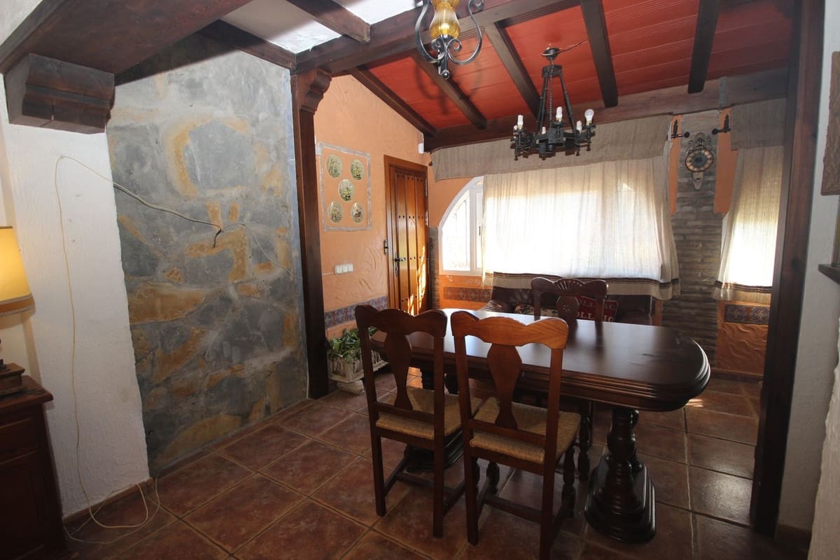 4 soverom Villa til salgs i Marbella med garasje - € 495 000 (Ref: 10122225)