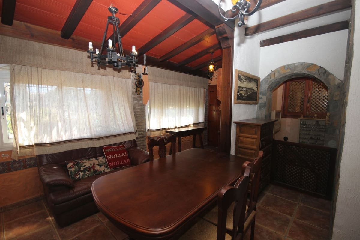 4 soverom Villa til salgs i Marbella med garasje - € 495 000 (Ref: 10122225)
