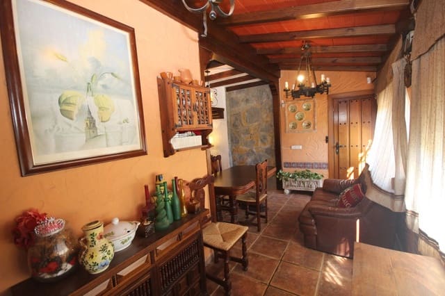 4 soverom Villa til salgs i Santa María, Marbella med garasje - € 495 000 (Ref: 10122225)