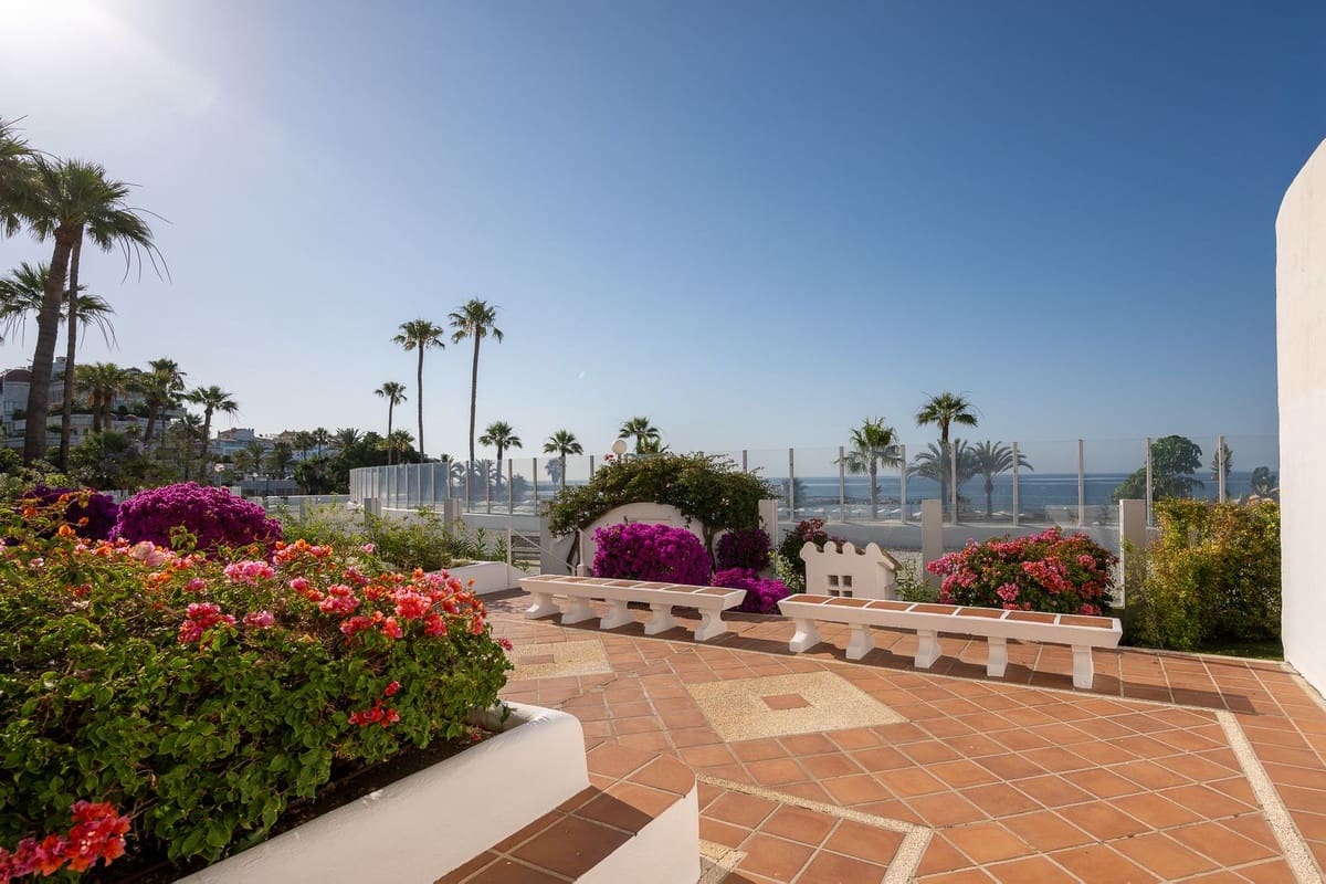 2 sovrum Lägenhet till salu i Marbella med pool garage - 895 000 € (Ref: 10122299)