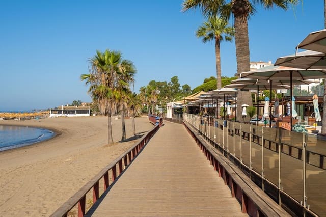 2 sovrum Lägenhet till salu i Puerto Banus, Marbella med pool garage - 895 000 € (Ref: 10122299)