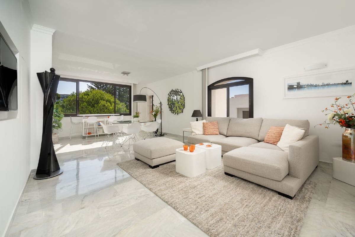 2 sovrum Lägenhet till salu i Marbella med pool garage - 895 000 € (Ref: 10122299)