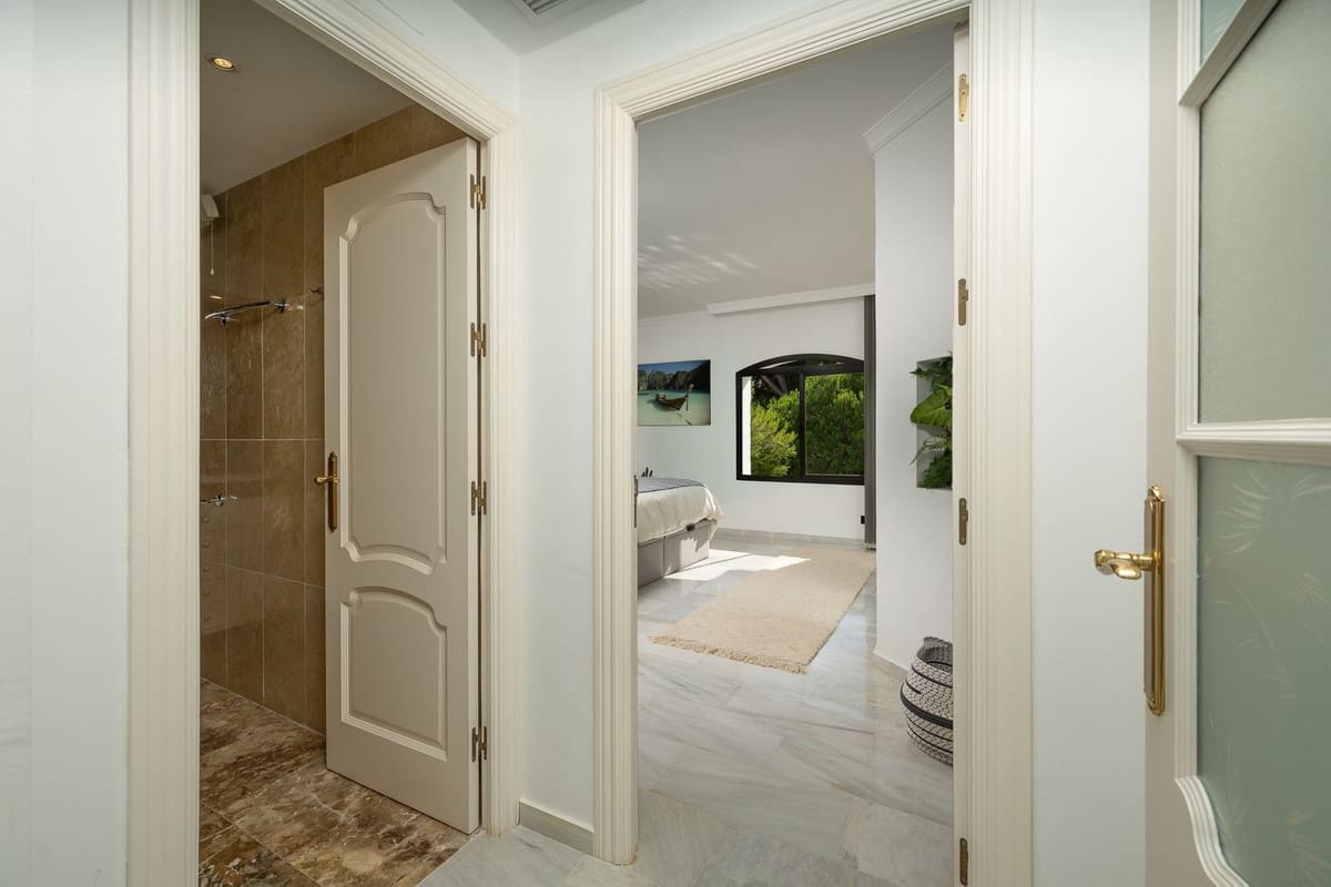 2 sovrum Lägenhet till salu i Marbella med pool garage - 895 000 € (Ref: 10122299)