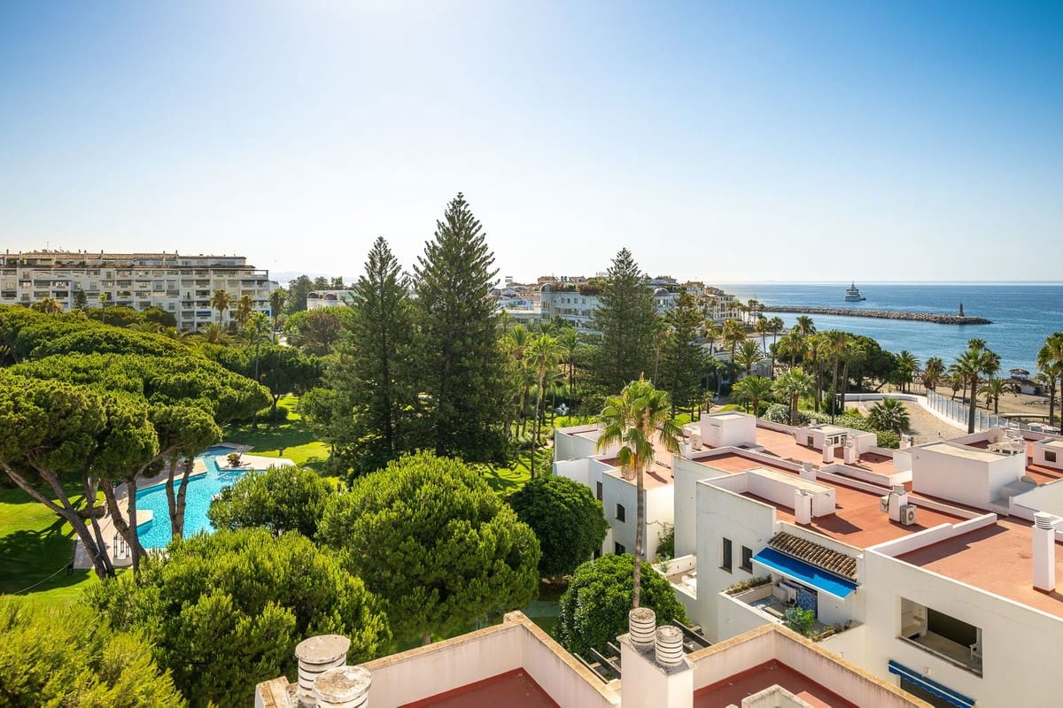 2 sovrum Lägenhet till salu i Marbella med pool garage - 895 000 € (Ref: 10122299)