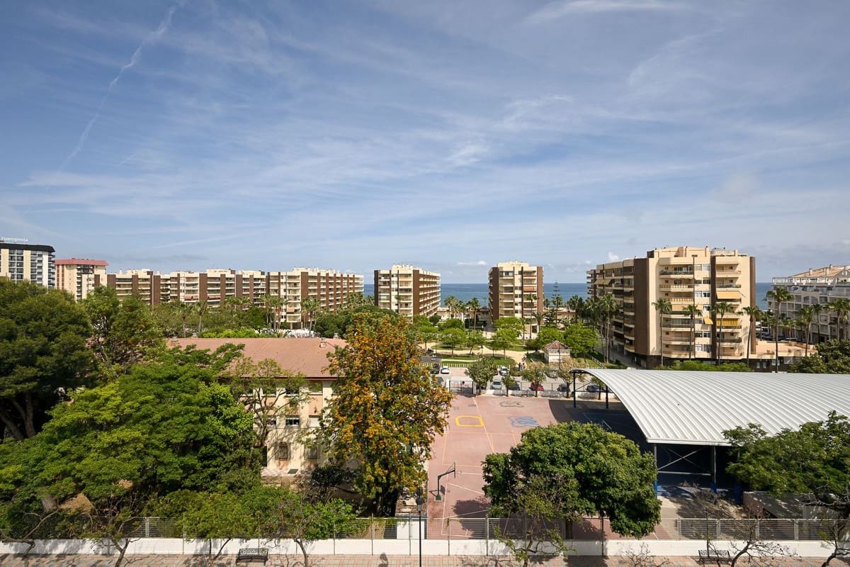 Apartamento de 4 habitaciones en Fuengirola en venta con piscina - 725.000 € (Ref: 10122308)