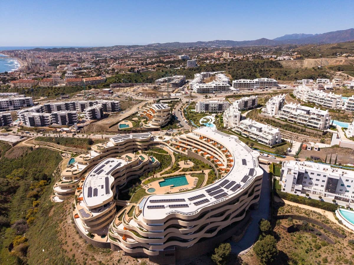 2 soverom Leilighet til salgs i Fuengirola med svømmebasseng garasje - € 649 000 (Ref: 10122315)