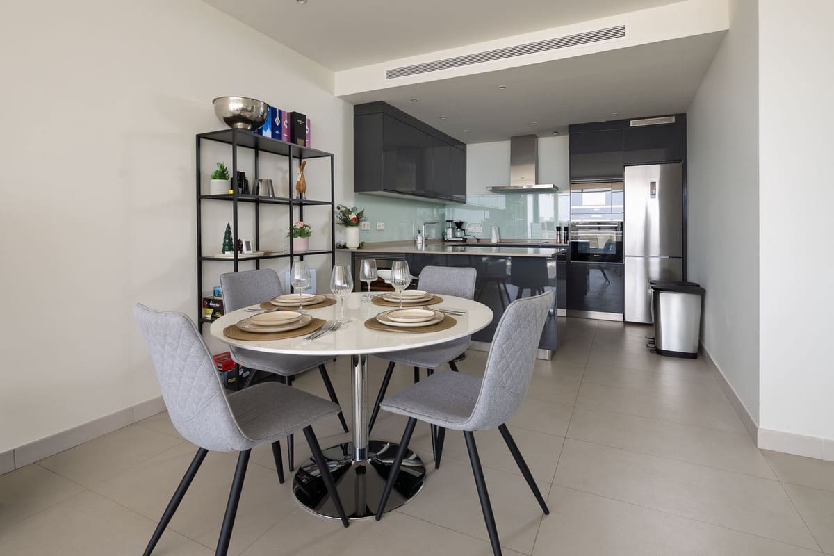 3 bedroom Apartment for sale in Fuengirola with pool garage - € 649,000 (Ref: 10122318)