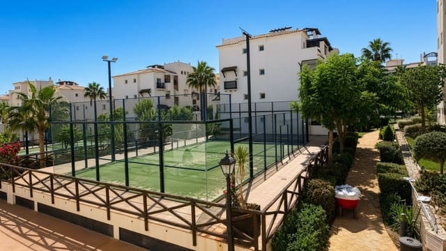 2 sovrum Lägenhet till salu i La Duquesa / Puerto de la Duquesa, Manilva med pool garage - 305 000 € (Ref: 10122329)