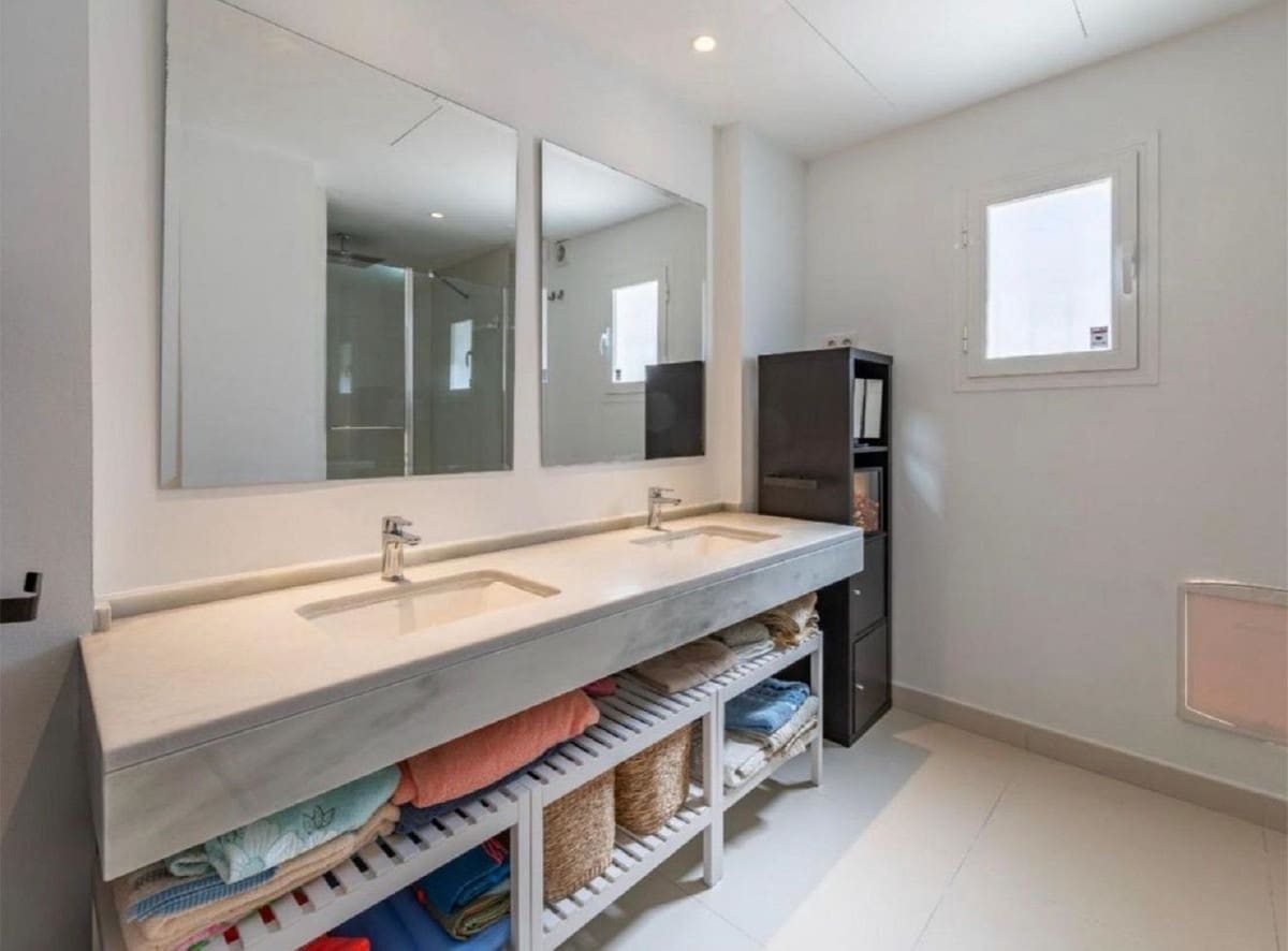 4 Zimmer Villa zu verkaufen in Benalmadena mit Pool Garage - 947.500 € (Ref: 10122403)