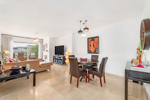 3 sypialnia Apartament na sprzedaż w Guadalmina, Marbella z basenem garażem - 595 000 € (Ref: 10122437)