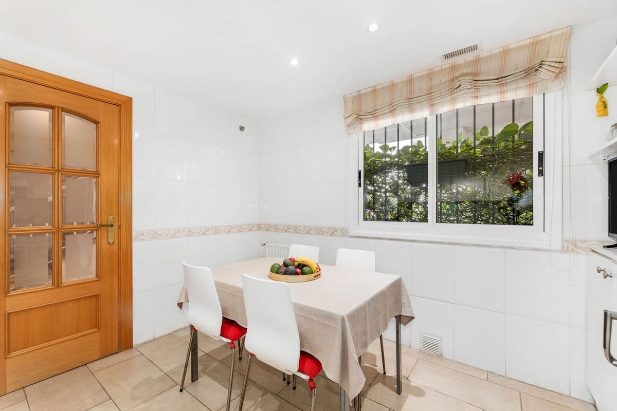 3 sypialnia Apartament na sprzedaż w Guadalmina z basenem garażem - 595 000 € (Ref: 10122437)