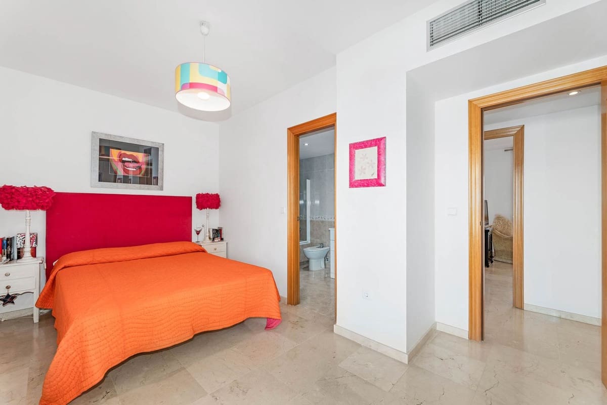 3 sypialnia Apartament na sprzedaż w Guadalmina z basenem garażem - 595 000 € (Ref: 10122437)