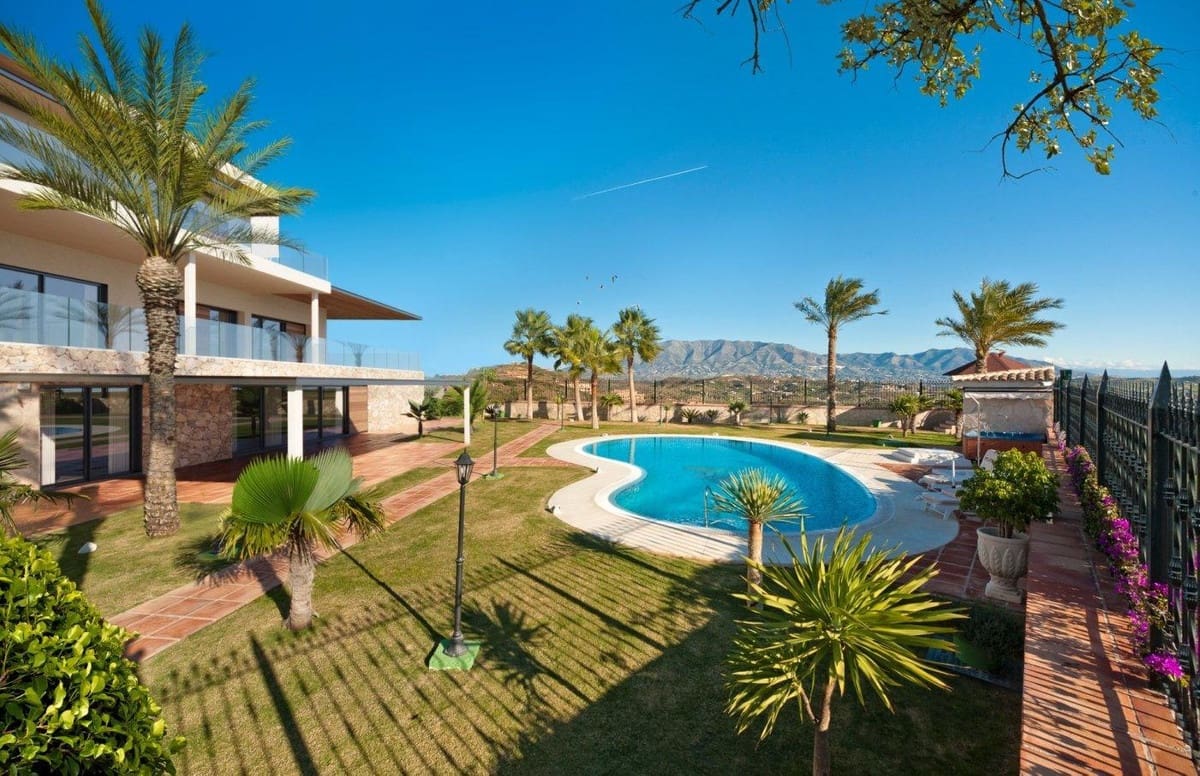 7 sovrum Villa till salu i Mijas med pool garage - 5 600 000 € (Ref: 10122442)