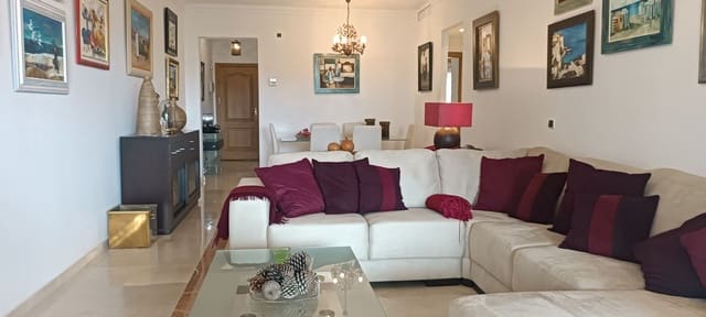 Apartamento de 2 habitaciones en Romana Playa, Marbella en venta con piscina garaje - 550.000 € (Ref: 10122453)