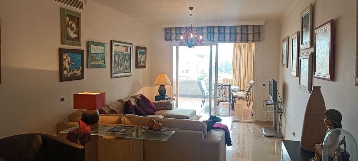Apartamento de 2 habitaciones en Marbella en venta con piscina garaje - 550.000 € (Ref: 10122453)