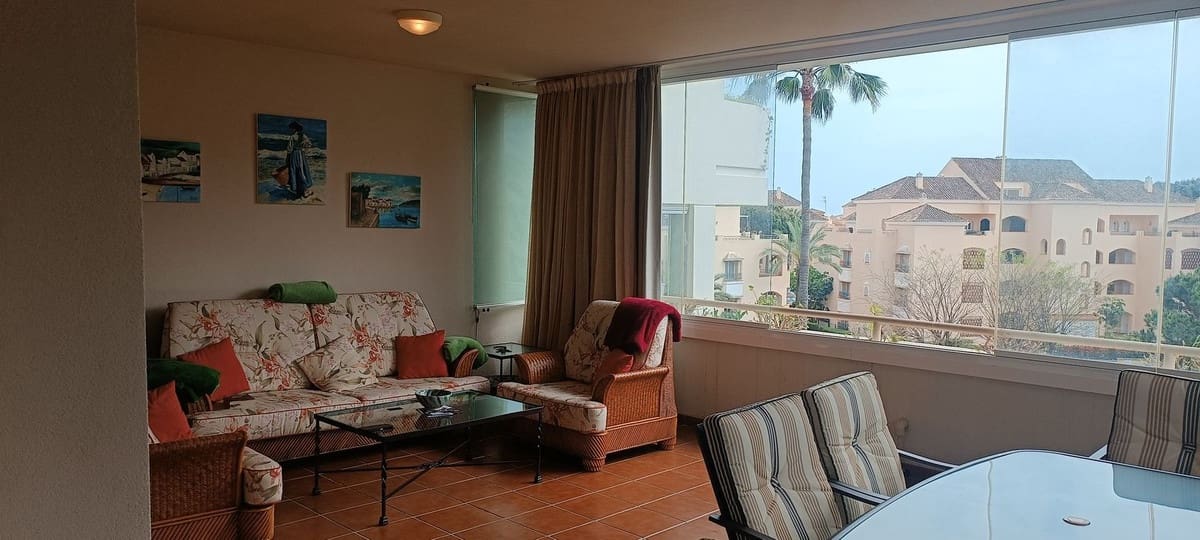 Apartamento de 2 habitaciones en Marbella en venta con piscina garaje - 550.000 € (Ref: 10122453)