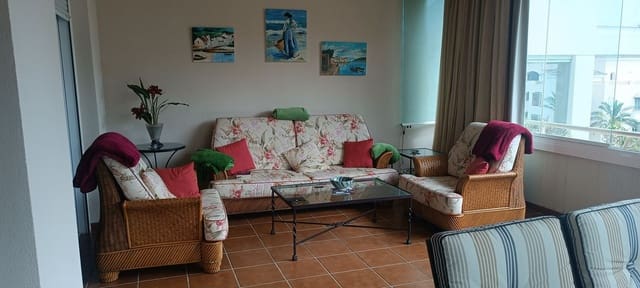Apartamento de 2 habitaciones en Romana Playa, Marbella en venta con piscina garaje - 550.000 € (Ref: 10122453)