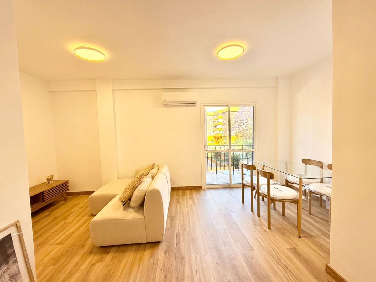 2 bedroom Apartment for sale in Arroyo de la Miel with pool garage - € 319,900 (Ref: 10122464)