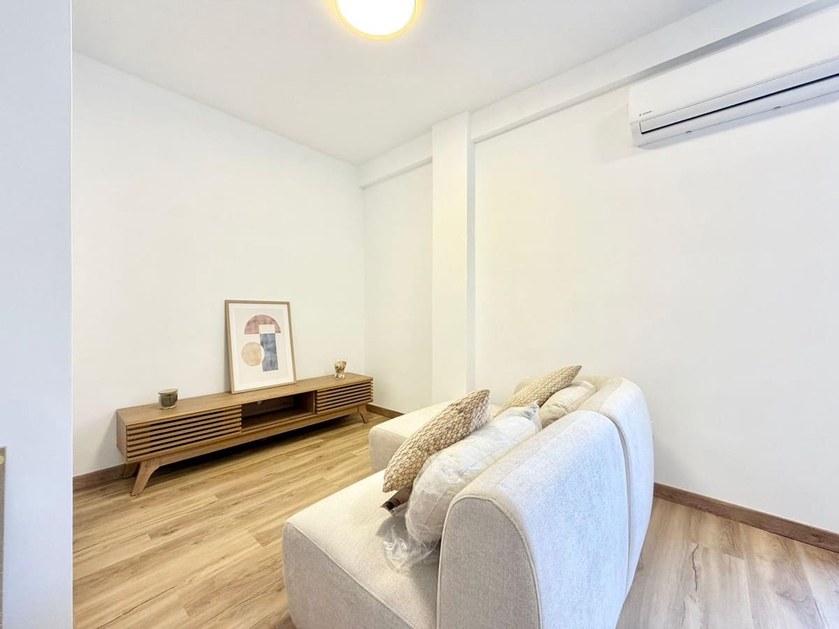 2 bedroom Apartment for sale in Arroyo de la Miel with pool garage - € 319,900 (Ref: 10122464)