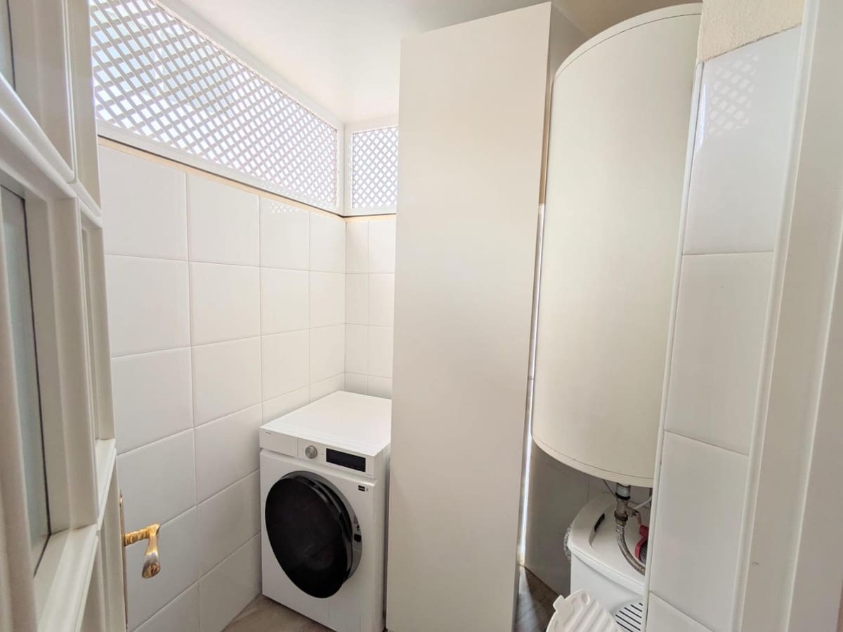 3 sypialnia Apartament na sprzedaż w Benalmadena z basenem - 1 030 000 € (Ref: 10122476)
