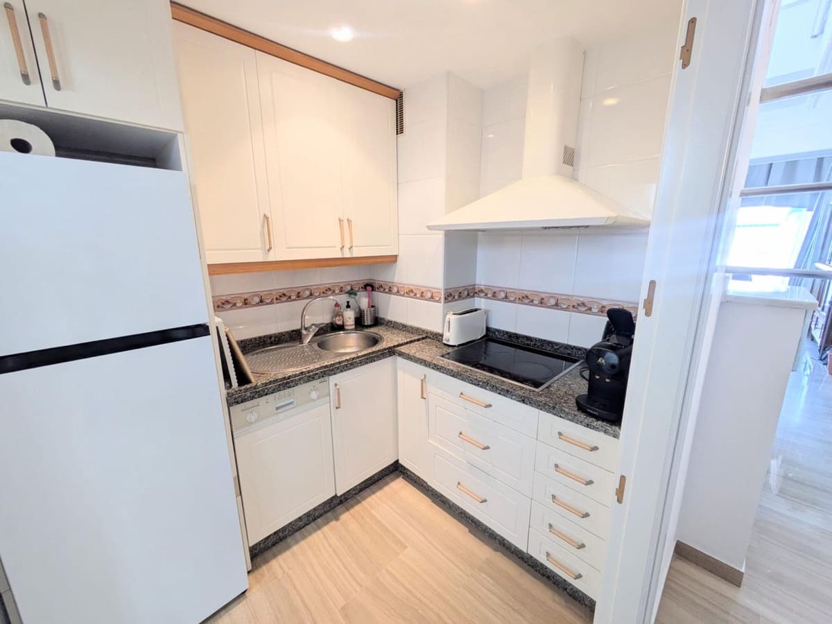 3 sypialnia Apartament na sprzedaż w Benalmadena z basenem - 1 030 000 € (Ref: 10122476)