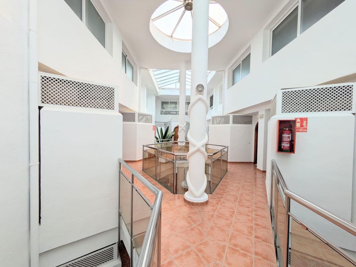 3 sypialnia Apartament na sprzedaż w Benalmadena z basenem - 1 030 000 € (Ref: 10122476)