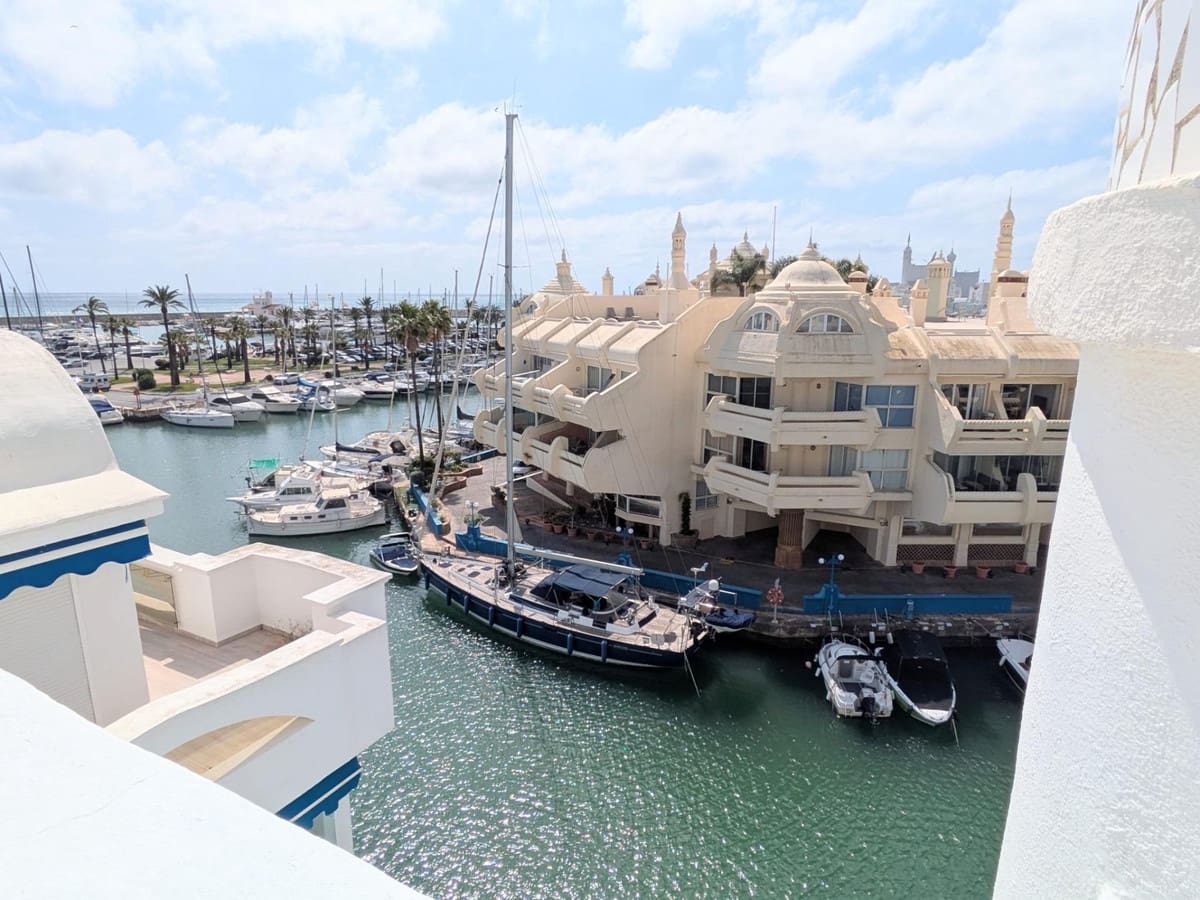 3 sypialnia Apartament na sprzedaż w Benalmadena z basenem - 1 030 000 € (Ref: 10122476)