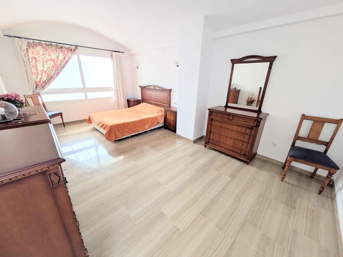 3 sypialnia Apartament na sprzedaż w Benalmadena z basenem - 1 030 000 € (Ref: 10122476)