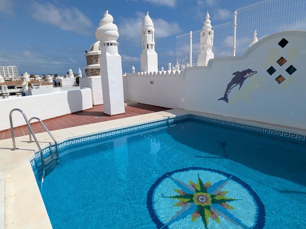 3 sypialnia Apartament na sprzedaż w Benalmadena z basenem - 1 030 000 € (Ref: 10122476)