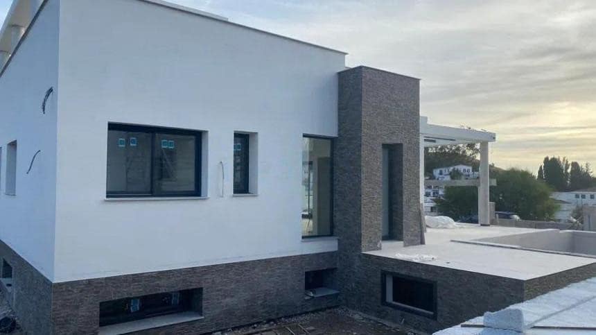 Chalet de 4 habitaciones en Mijas en venta con piscina garaje - 999.000 € (Ref: 10122479)