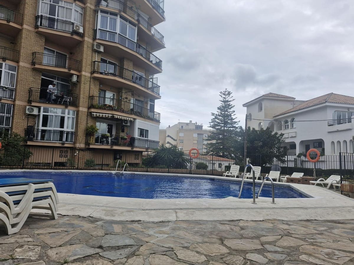 Apartamento en Benalmadena Costa en venta con piscina - 170.000 € (Ref: 10122483)