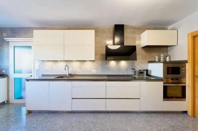 5 soverom Villa til salgs i La Malagueta, Málaga by med svømmebasseng garasje - € 1 340 000 (Ref: 10122486)