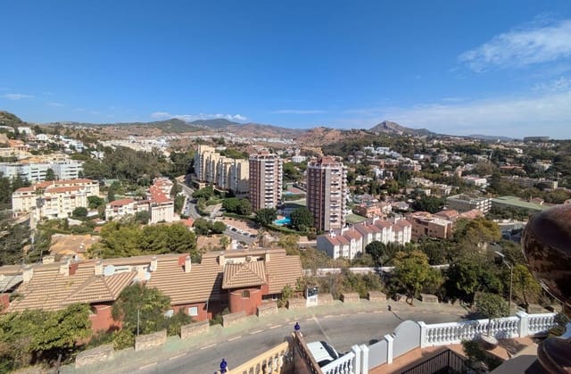 5 soverom Villa til salgs i La Malagueta, Málaga by med svømmebasseng garasje - € 1 340 000 (Ref: 10122486)