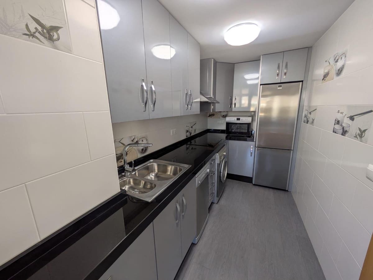 5 soverom Villa til salgs i Malaga by med svømmebasseng garasje - € 1 340 000 (Ref: 10122486)