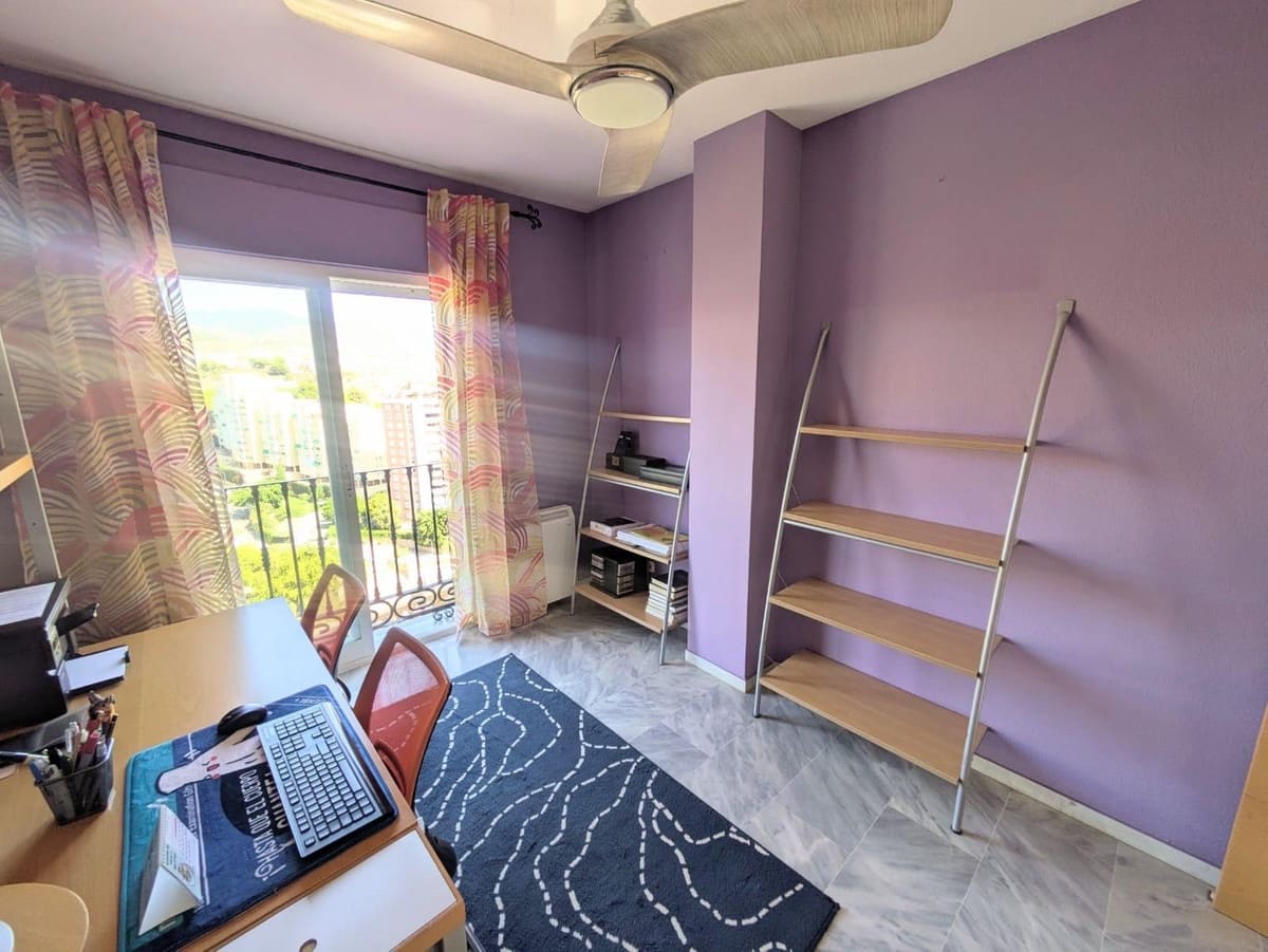 5 soverom Villa til salgs i Malaga by med svømmebasseng garasje - € 1 340 000 (Ref: 10122486)