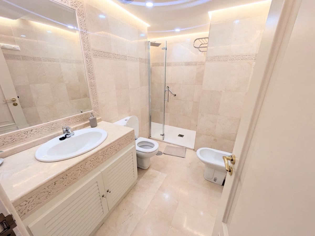 3 chambre Appartement à vendre à Benalmadena avec piscine garage - 1 850 000 € (Ref: 10122487)