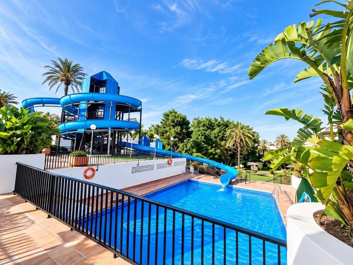 1 slaapkamer Appartement te koop in Benalmadena met zwembad garage - € 290.000 (Ref: 10122497)