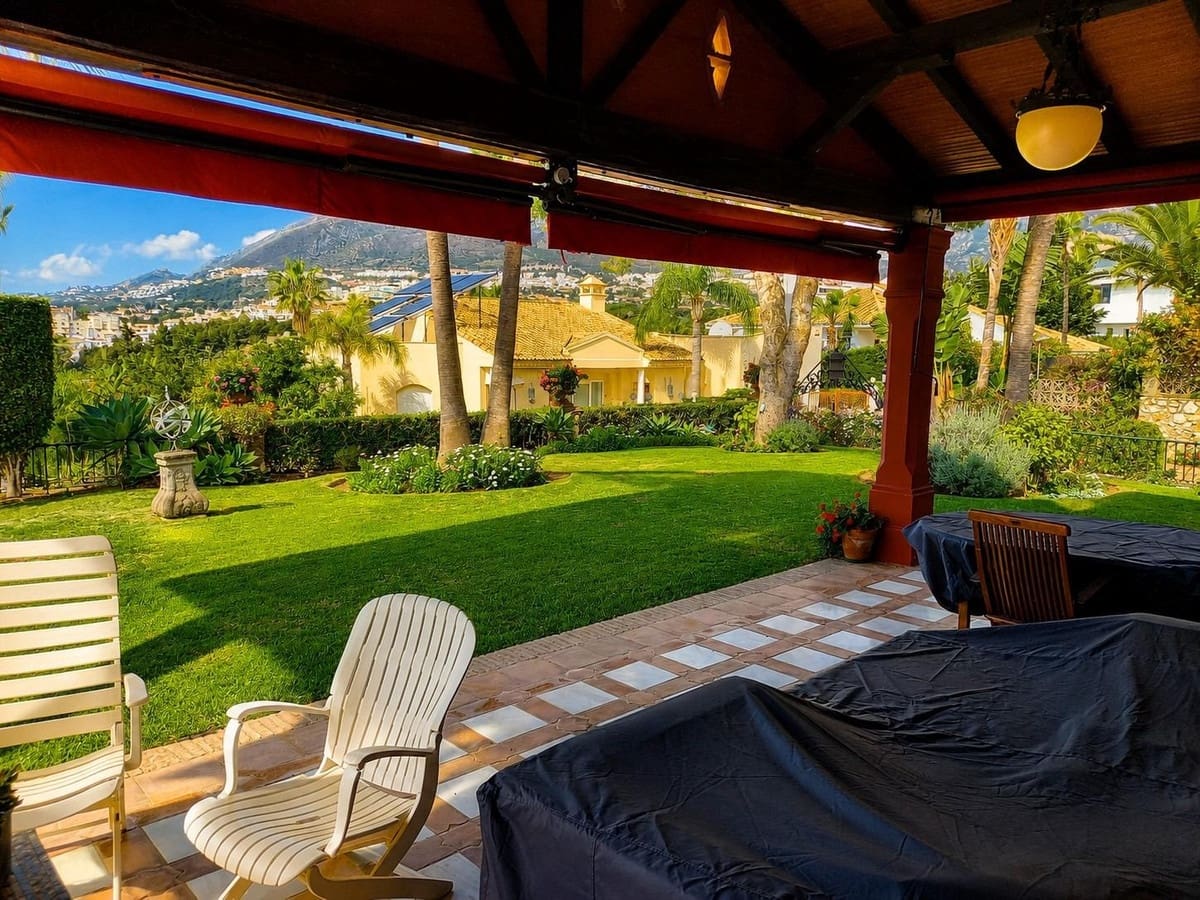 Chalet de 8 habitaciones en Benalmádena en venta con piscina garaje - 3.500.000 € (Ref: 10122502)