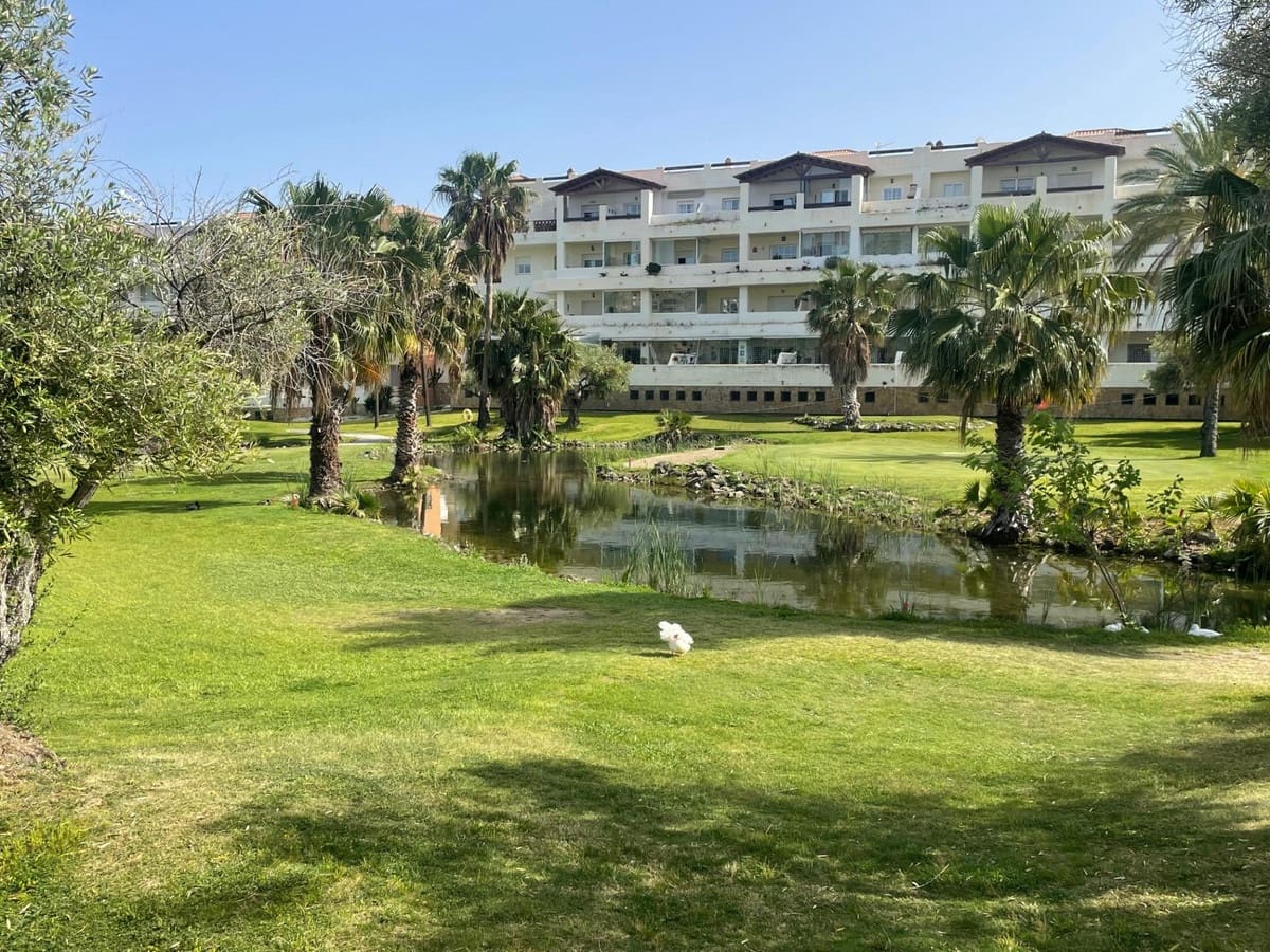 1 soverom Leilighet til salgs i Benalmadena med svømmebasseng garasje - € 263 500 (Ref: 10122510)