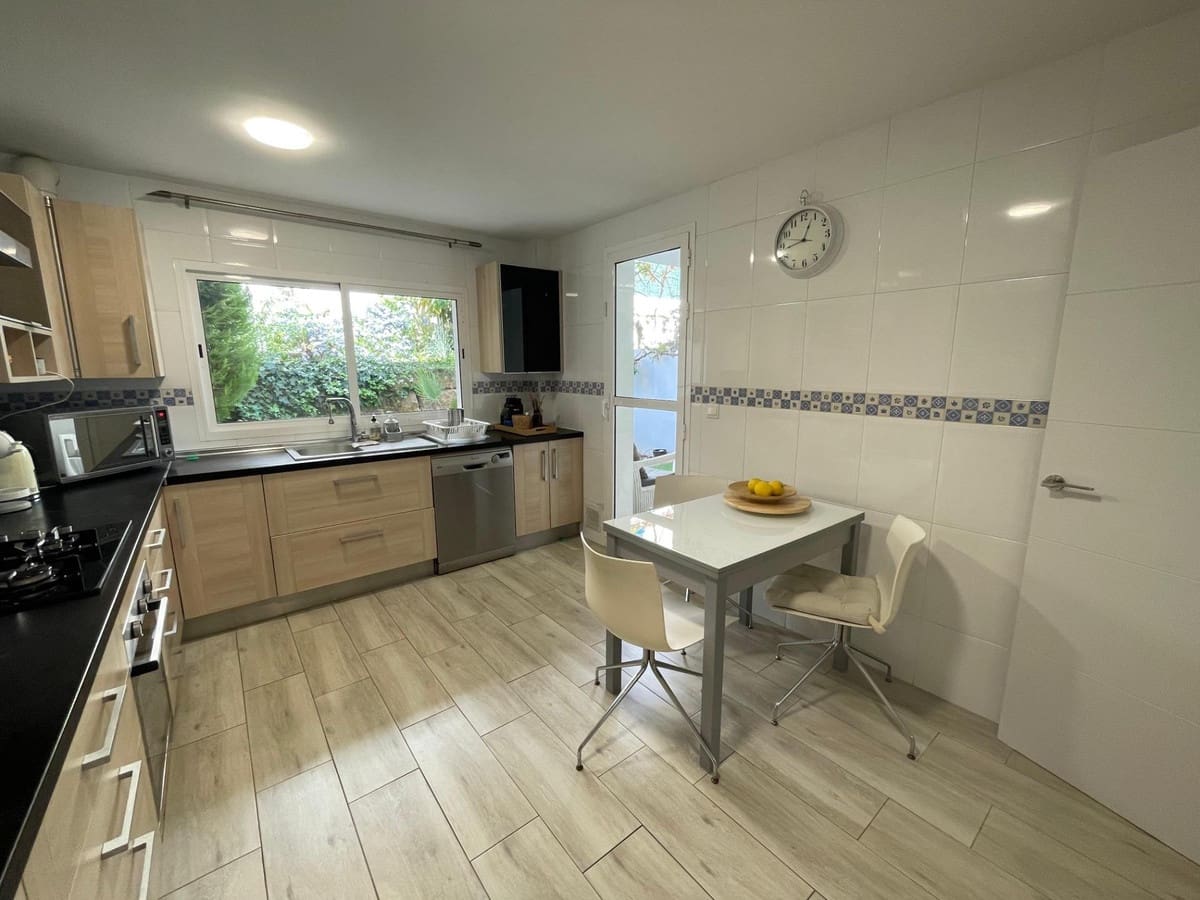 4 slaapkamer Huis te koop in Torremolinos met zwembad garage - € 599.000 (Ref: 10122514)