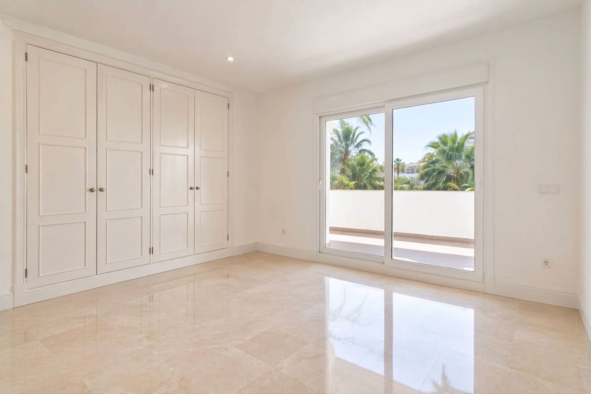 2 sovrum Lägenhet till salu i Marbella med pool garage - 1 290 000 € (Ref: 10122532)