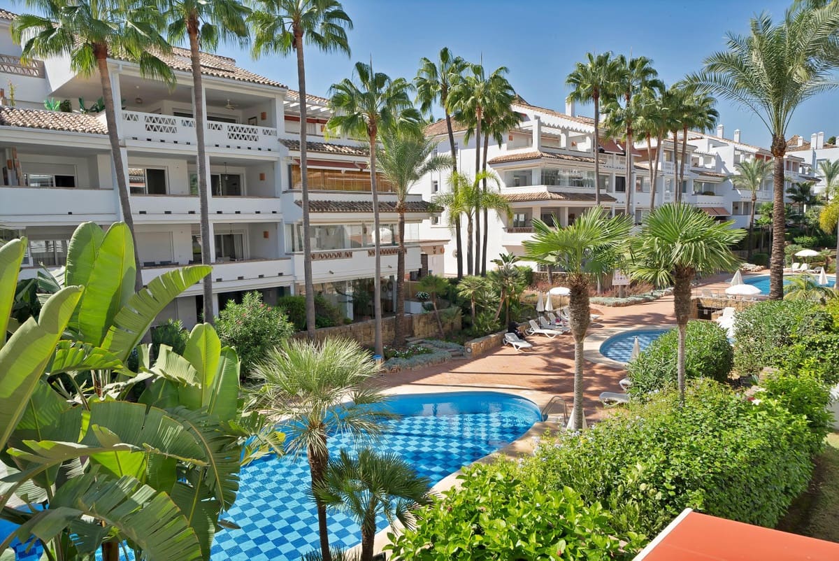 2 sovrum Lägenhet till salu i Marbella med pool garage - 1 290 000 € (Ref: 10122532)