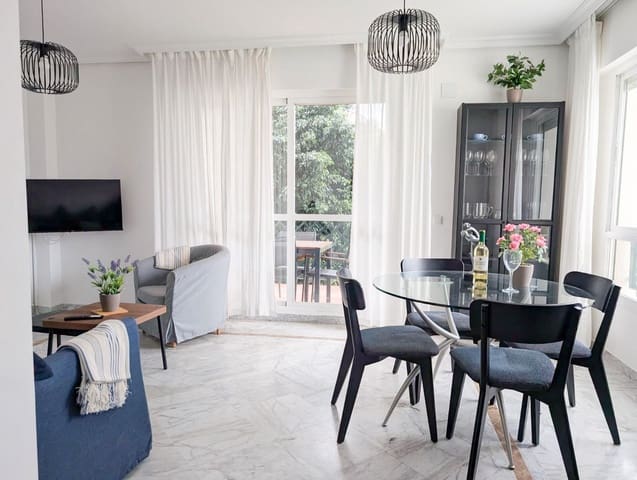 2 sovrum Lägenhet till salu i Puerto Banus, Marbella med pool garage - 385 000 € (Ref: 10122535)