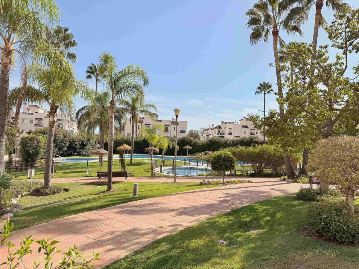 2 sovrum Lägenhet till salu i Marbella med pool garage - 385 000 € (Ref: 10122535)