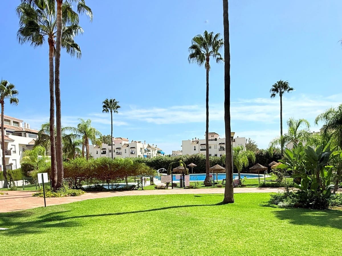 2 sovrum Lägenhet till salu i Marbella med pool garage - 385 000 € (Ref: 10122535)