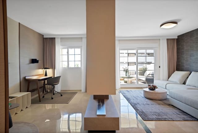 2 soverom Leilighet til salgs i Lomas De Marbella, Marbella med svømmebasseng garasje - € 1 100 000 (Ref: 10122536)